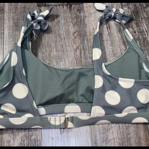 NWOT! Small D Bikini Top & XS/S bottoms - Picture 9 of 10